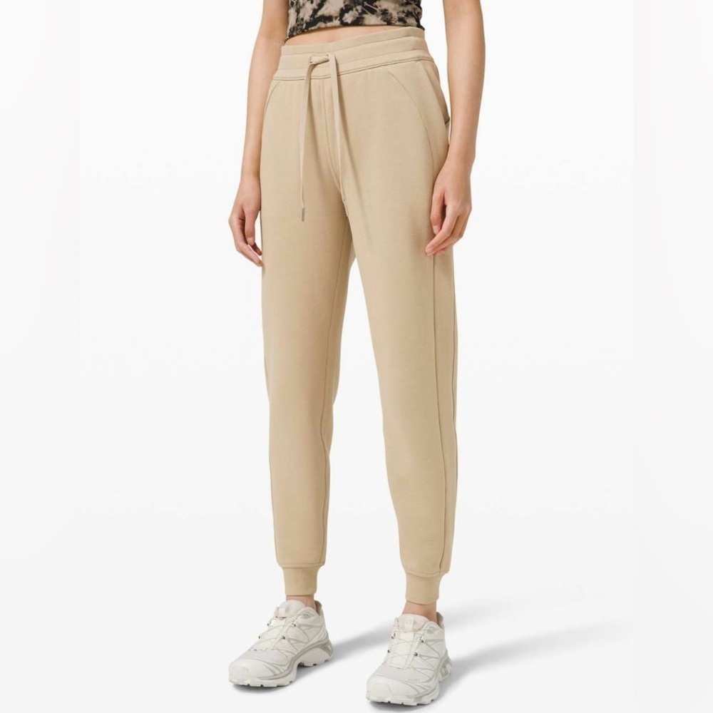 Lululemon Scuba High-Rise Jogger *Fleece 28" in Trench
